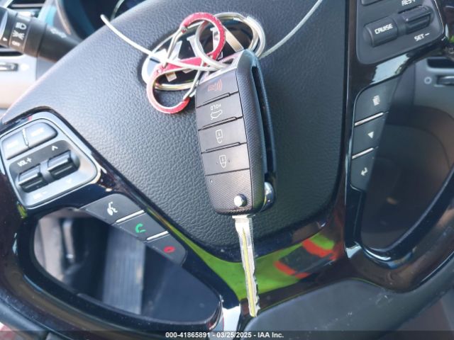 3KPFL4A75HE062792 KIA FORTE S
