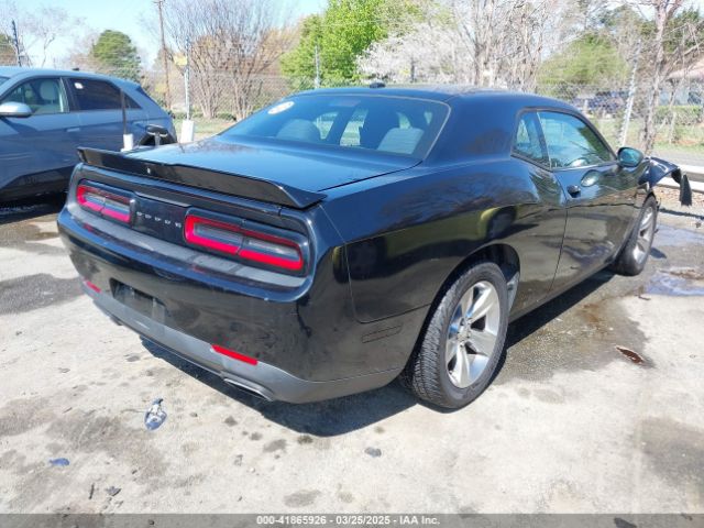 2C3CDZAGXJH245567 Dodge Challenger Sxt