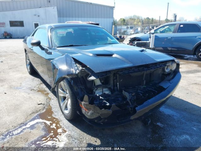 2C3CDZAGXJH245567 Dodge Challenger Sxt