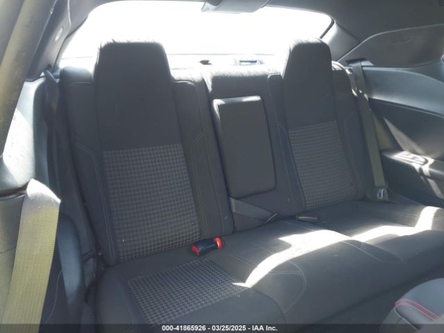2C3CDZAGXJH245567 Dodge Challenger Sxt