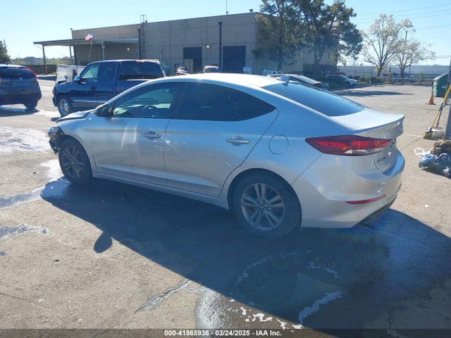 5NPD84LF5HH195948 Hyundai ELANTRA SE