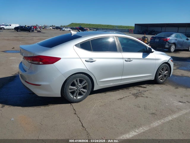 5NPD84LF5HH195948 Hyundai ELANTRA SE