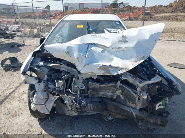 5YFBURHE9HP726636 Toyota COROLLA SE