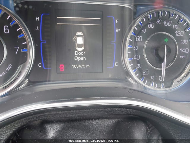 1C3CCCFB6HN512475 Chrysler 200 LX