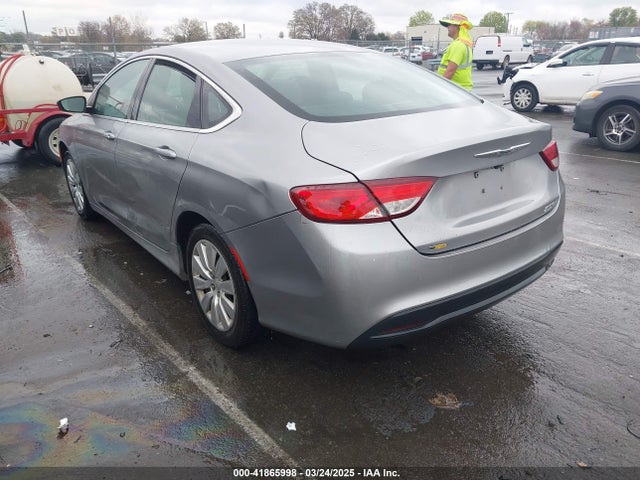 1C3CCCFB6HN512475 Chrysler 200 LX