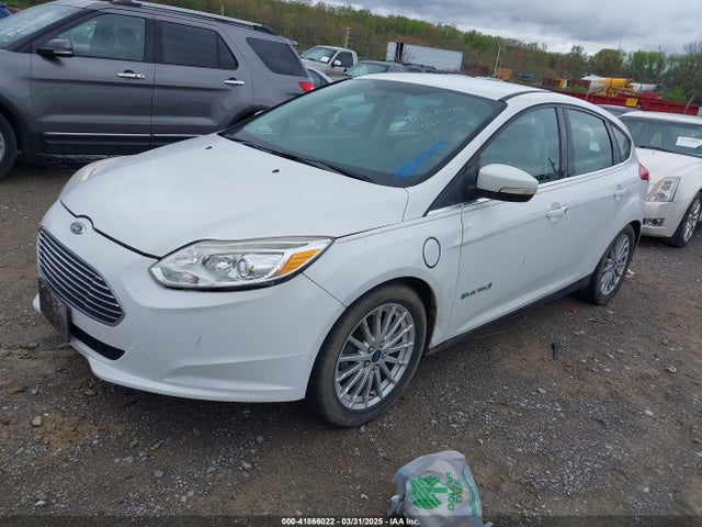 Ford FOCUS ELECTRIC 2015 1FADP3R47FL297852 Image 2
