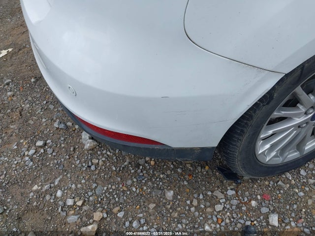 Ford FOCUS ELECTRIC 2015 1FADP3R47FL297852 Image 6