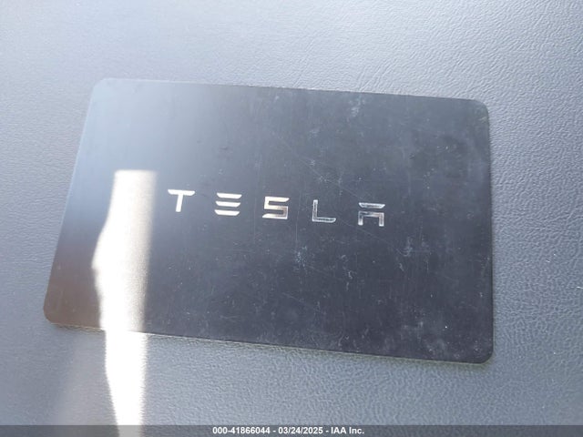 5YJ3E1EB7RF800873 Tesla MODEL 3
