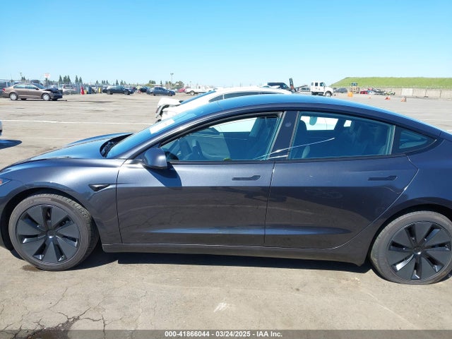 5YJ3E1EB7RF800873 Tesla MODEL 3