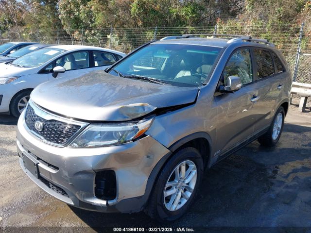 5XYKTDA6XEG441324 KIA SORENTO LX