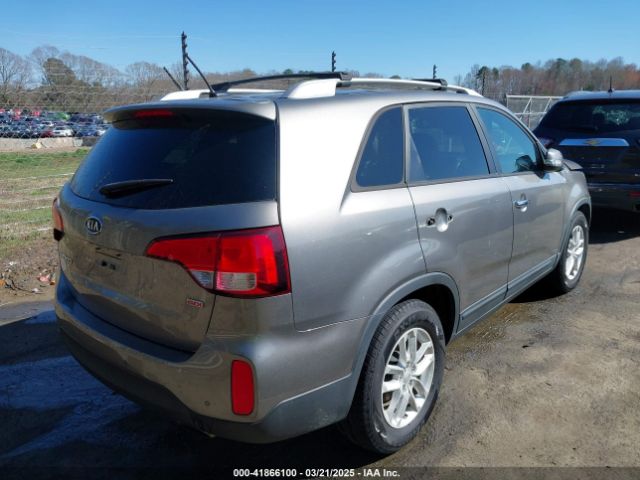 5XYKTDA6XEG441324 KIA SORENTO LX