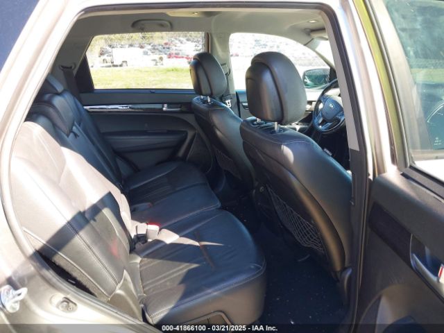 5XYKTDA6XEG441324 KIA SORENTO LX