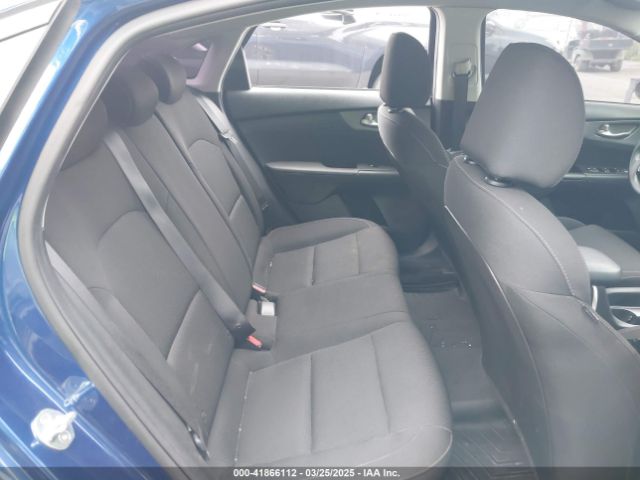 3KPF24AD2ME386091 KIA Forte Lxs