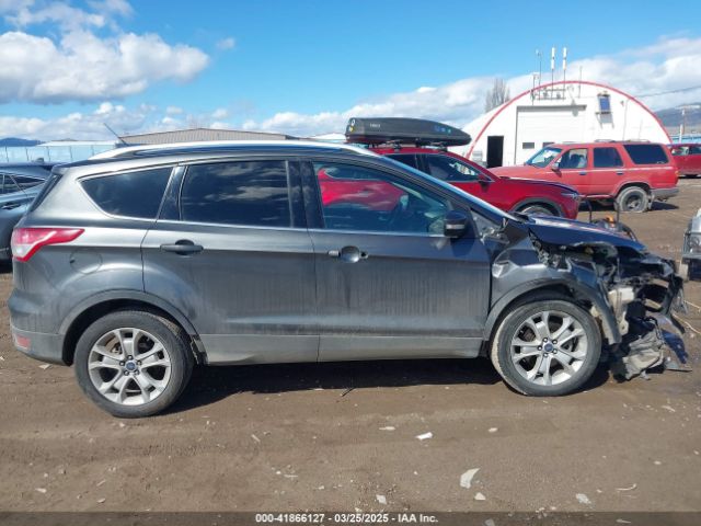 1FMCU9J96GUB96009 Ford Escape Titanium