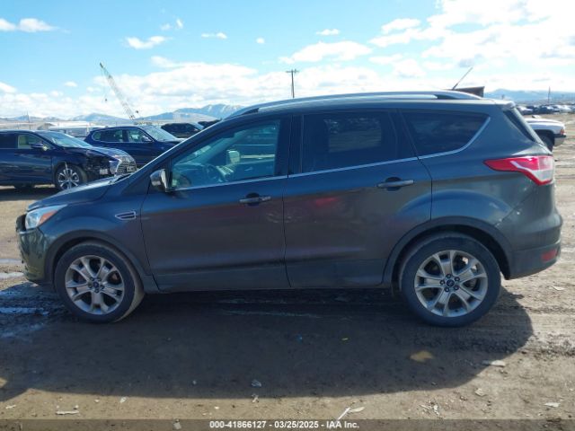 1FMCU9J96GUB96009 Ford Escape Titanium
