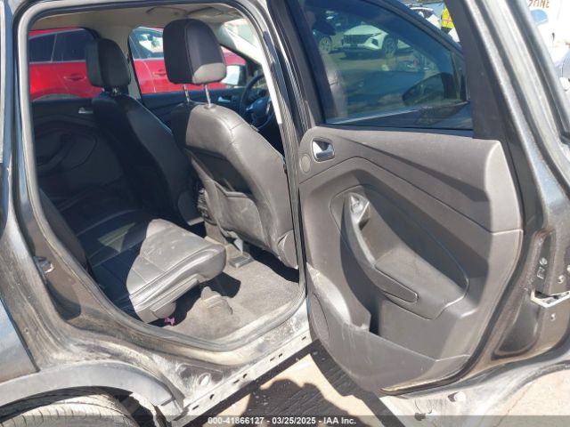 1FMCU9J96GUB96009 Ford Escape Titanium