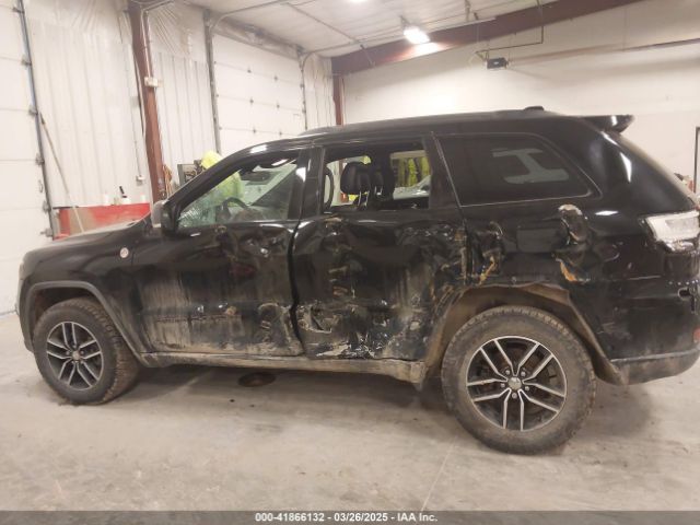 1C4RJFLG5JC264668 Jeep Grand Cherokee Trailhawk 4x4