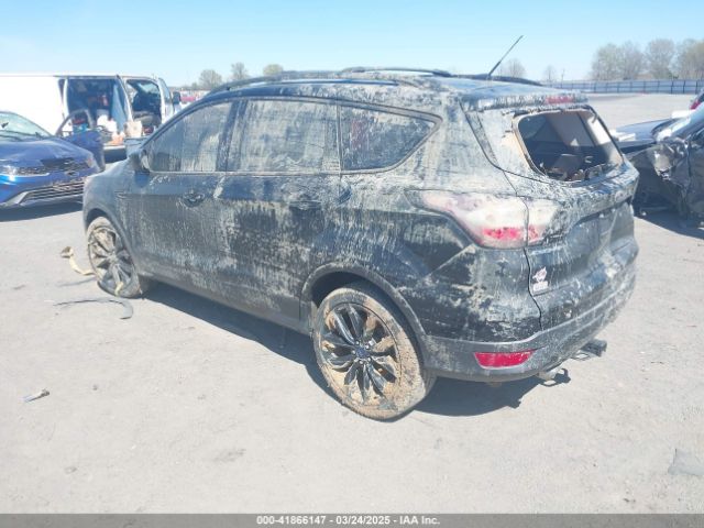 1FMCU9GDXJUA97275 Ford ESCAPE SE
