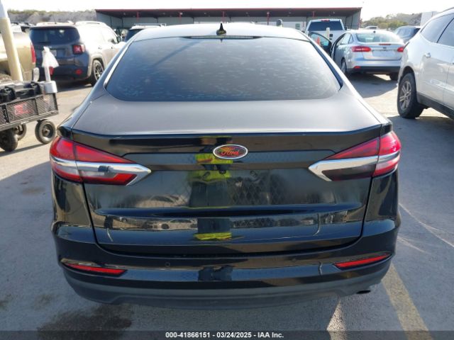 3FA6P0HD3KR250483 Ford FUSION SE