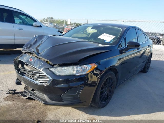 3FA6P0HD3KR250483 Ford FUSION SE