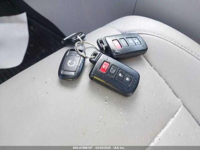5TDJZRFHXKS950717 Toyota Highlander Xle