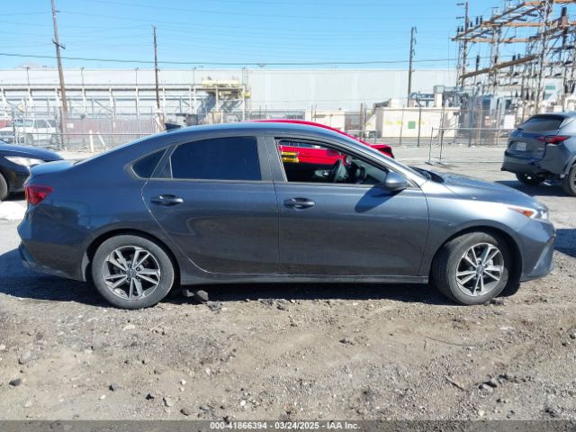 3KPF24AD6PE648764 KIA Forte Lxs