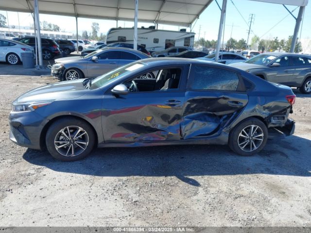 3KPF24AD6PE648764 KIA Forte Lxs