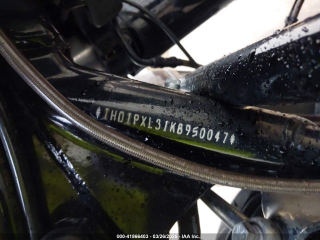 2019 HARLEY-DAVIDSON FLHXSE 1HD1PXL31KB950047 Photo 9