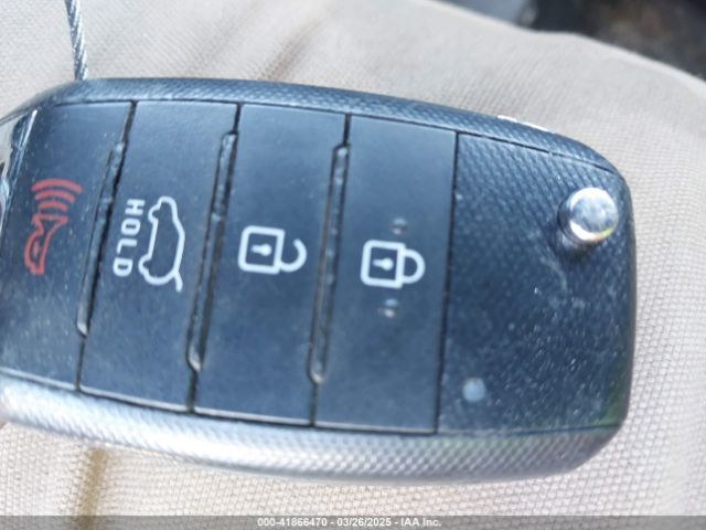 KNDJP3A59J7580661 KIA SOUL +