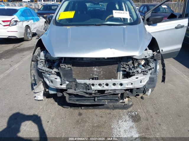 1FMCU0F77JUA16675 Ford ESCAPE S