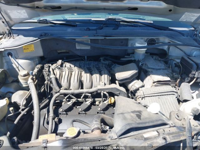 2004 MITSUBISHI ENDEAVOR 4A4MN21S14E022668 Photo 9