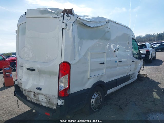Ford Transit-250 2022 1FTBR2C87NKA81893 Image 4