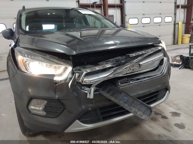 1FMCU0G92HUE10708 Ford ESCAPE SE