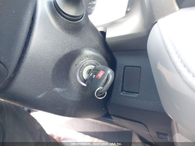 2T3WFREVXEW111241 Toyota Rav4 Xle