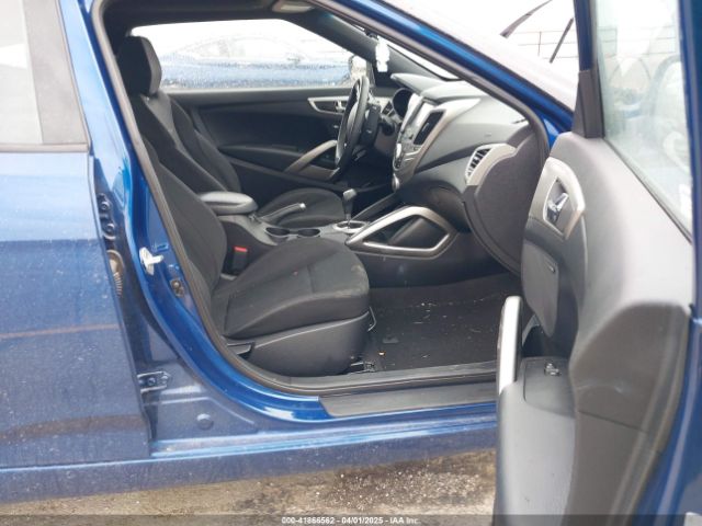 KMHTC6AD9HU322600 Hyundai Veloster Value Edition
