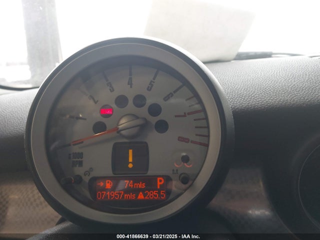 2008 MINI COOPER S WMWMF73558TV34196 Photo 6