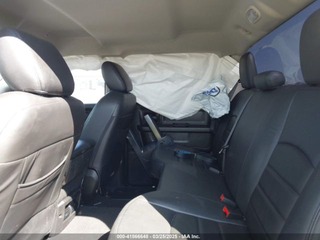1C6RR7KT2MS587770 RAM 1500 Classic Tradesman  4x4 5'7 Box