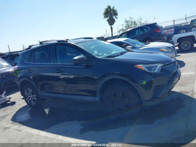 2T3ZFREVXJW493701 Toyota RAV4 LE