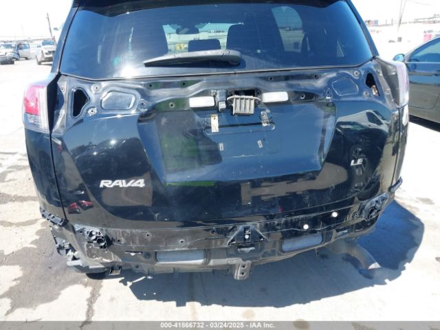 2T3ZFREVXJW493701 Toyota RAV4 LE