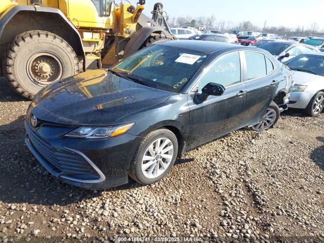 4T1C11AK1NU633523 Toyota CAMRY LE