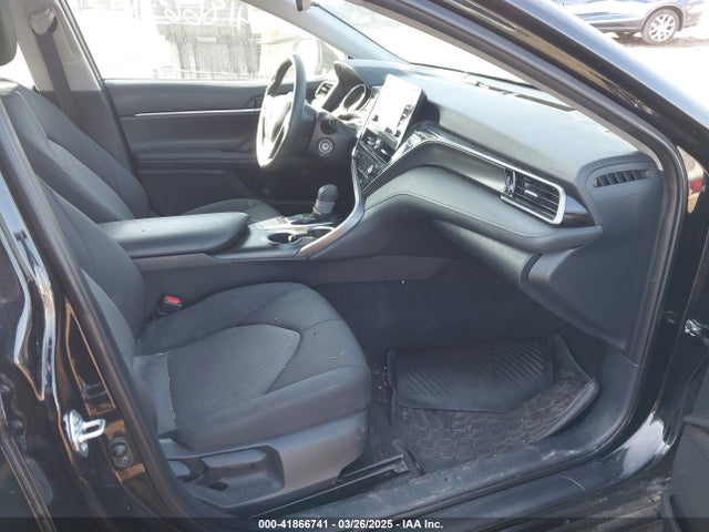 4T1C11AK1NU633523 Toyota CAMRY LE