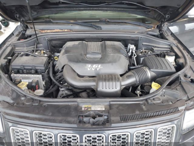 1C4RJFCG5EC190299 Jeep Grand Cherokee Overland
