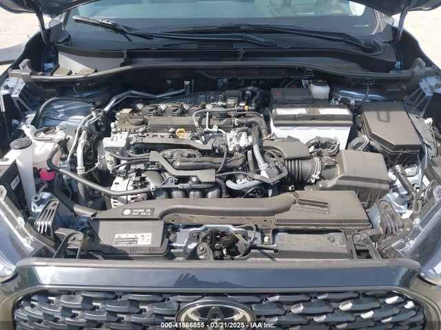 7MUCAABGXPV067504 Toyota Corolla Cross Le