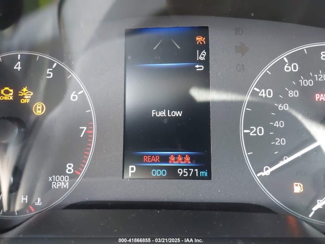 7MUCAABGXPV067504 Toyota Corolla Cross Le