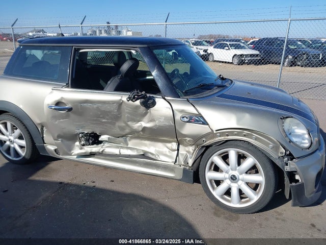 2007 MINI COOPER S WMWMF73567TL91385 Photo 5