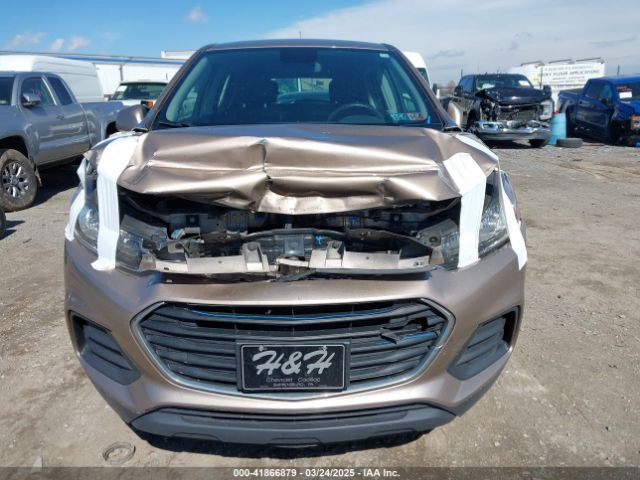 3GNCJNSB7JL246559 Chevrolet TRAX LS