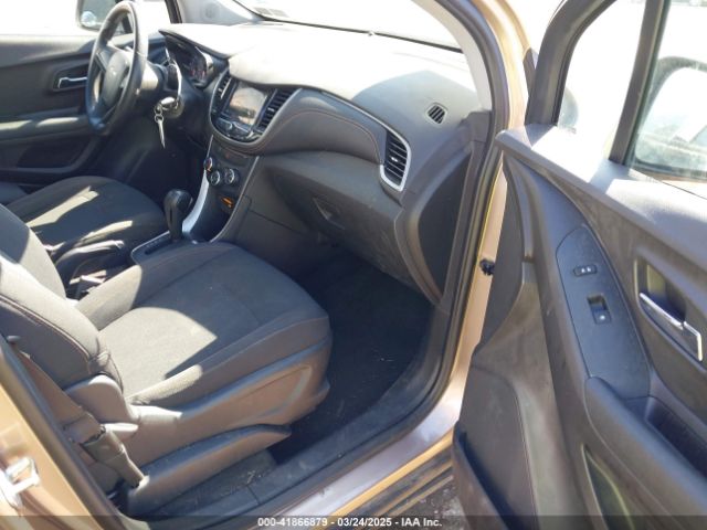 3GNCJNSB7JL246559 Chevrolet TRAX LS