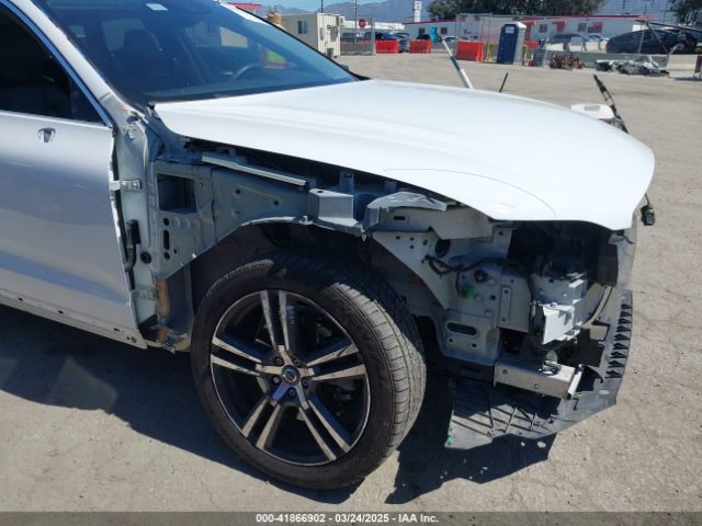 LYVA22RK4KB200318 Volvo Xc60 T6 Momentum
