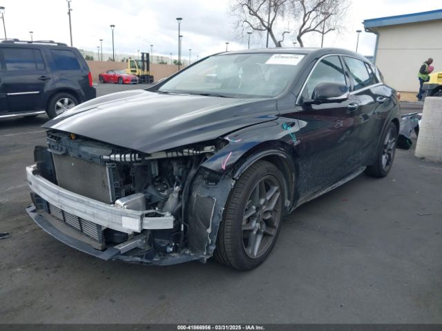 SJKCH5CP5JA043060 Infiniti Qx30 Sport