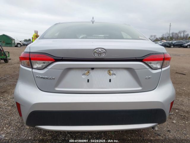 JTDVPMAE2N3020856 Toyota COROLLA LE